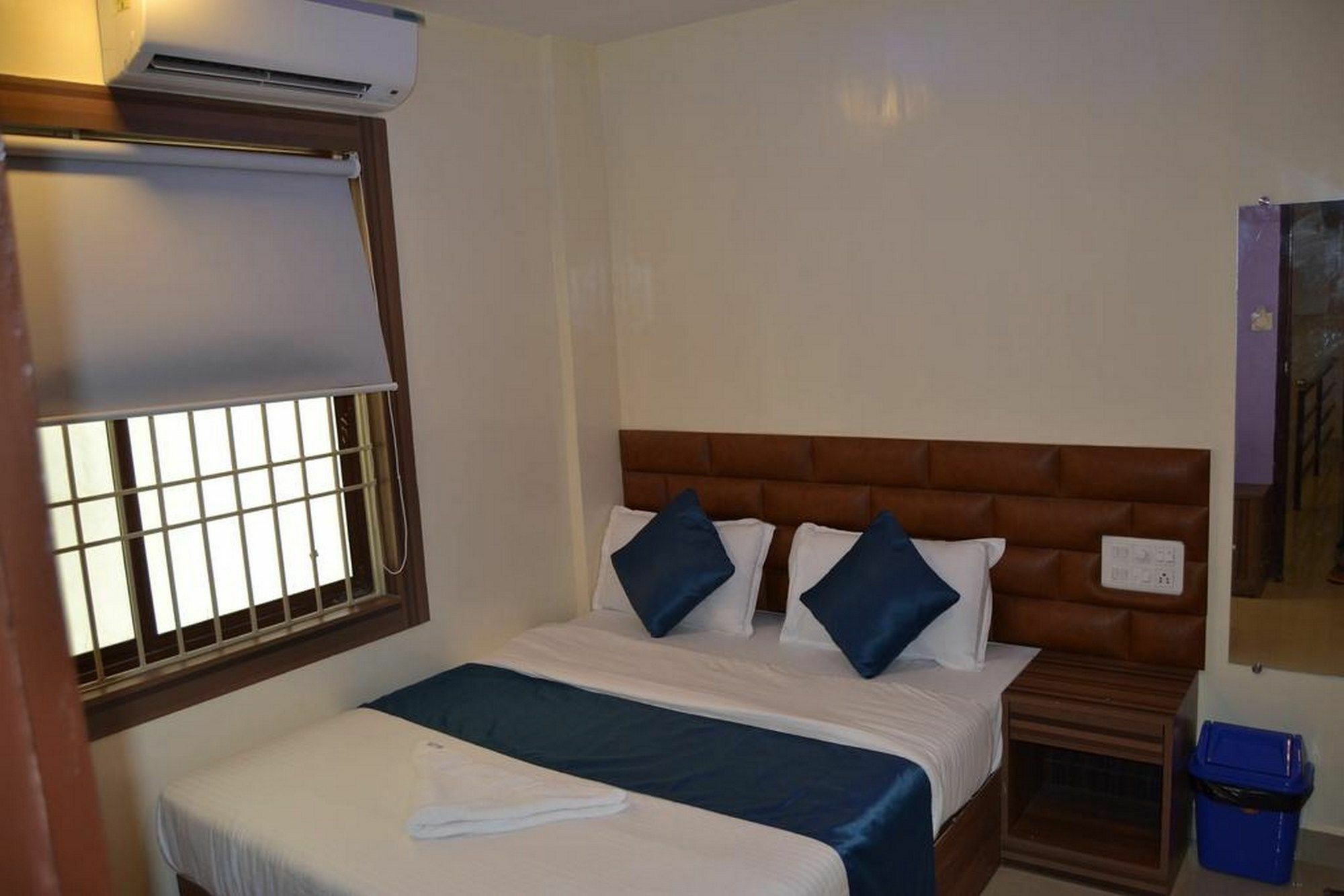 Fabhotel Rithikha Manapakkam Chennai