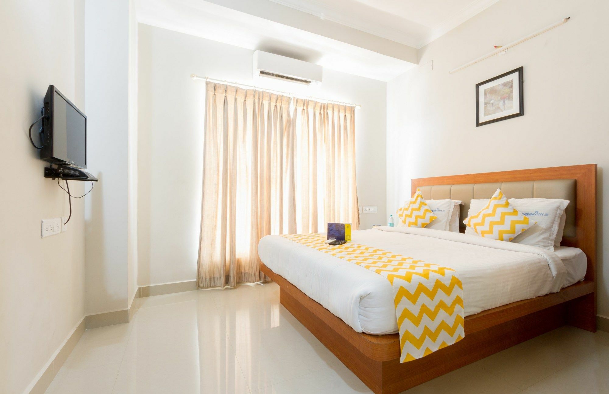 Hotel Fabhotel Rithikha Manapakkam Chennai