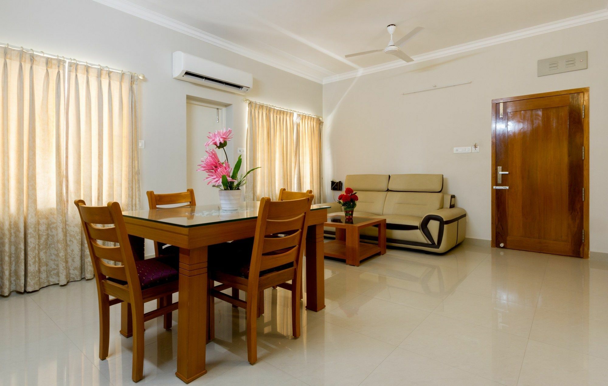 Fabhotel Rithikha Manapakkam Chennai